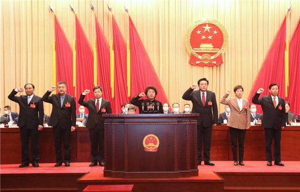 常州市第十七届人民代表大会第一次会议胜利闭幕